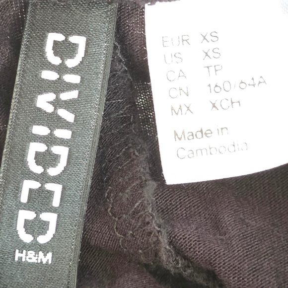 H&M Women's Black Maxi Skirt with High Slit - XS - Picture 5 of 7